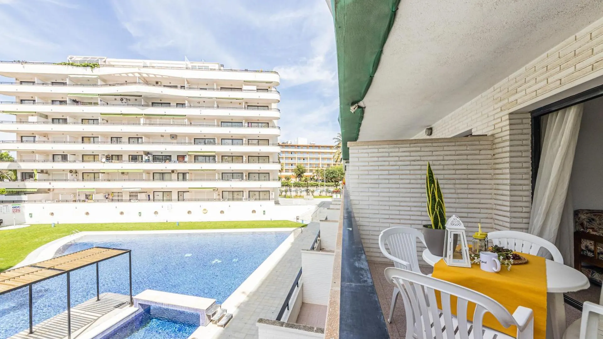 Apartamento Montecarlo-Complejo Riviera Salou 0*,  España